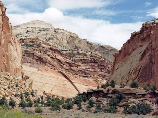 Upper end of the Grand Wash canyon