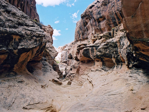 Above the narrows of Iron Wash