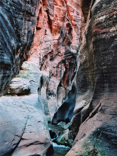 Narrow channel in the middle of the canyon