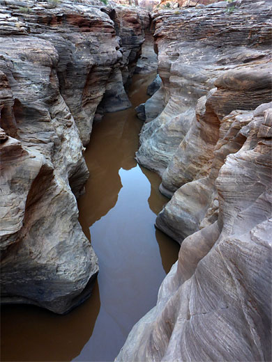 Long, deep pool in a slot