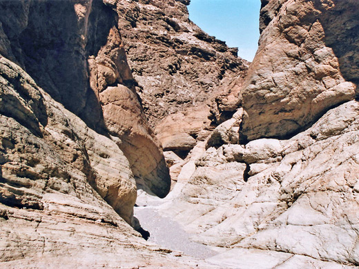 Sloping walls at the mouth of the canyon