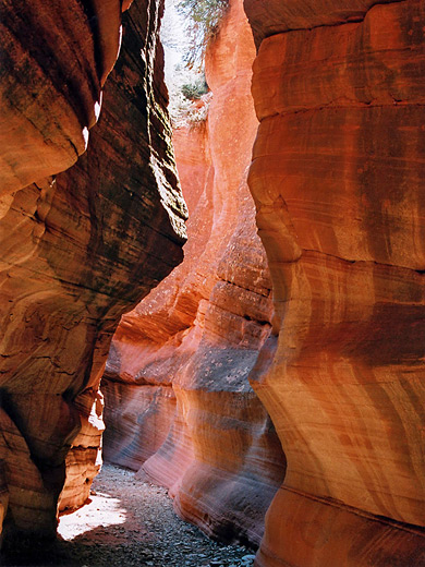 Subtle colors of Peek-a-Boo Canyon