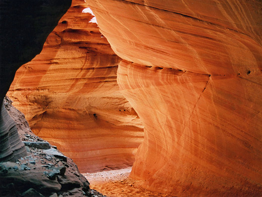 Colorful chamber in Red Canyon