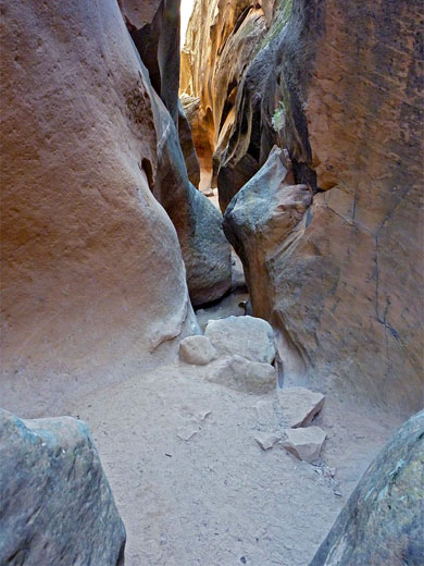 Pretty, sheer-walled passageway