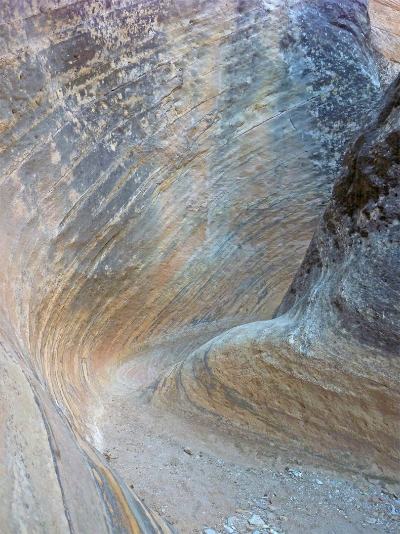 Bend in the canyon