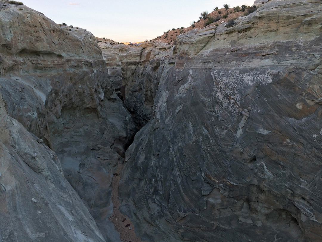 Dark canyon walls