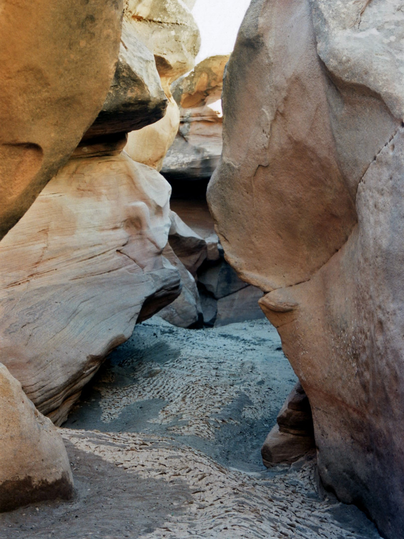 Mud in the middle narrows