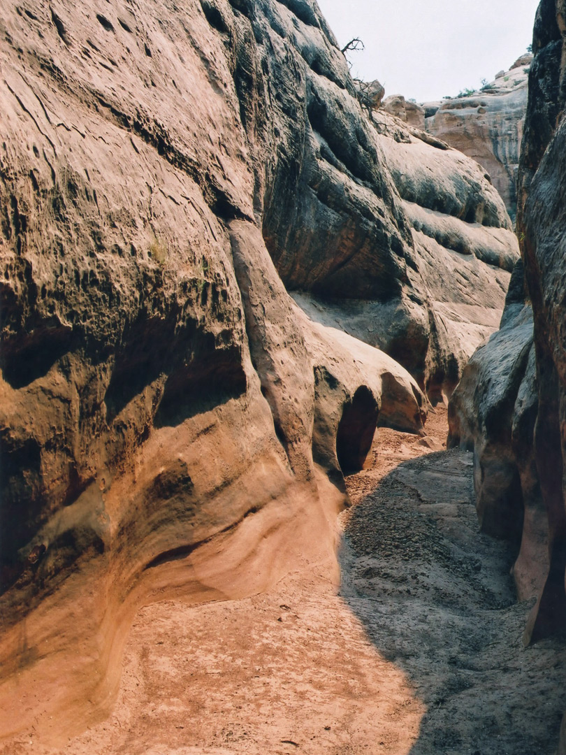 Shallow narrows