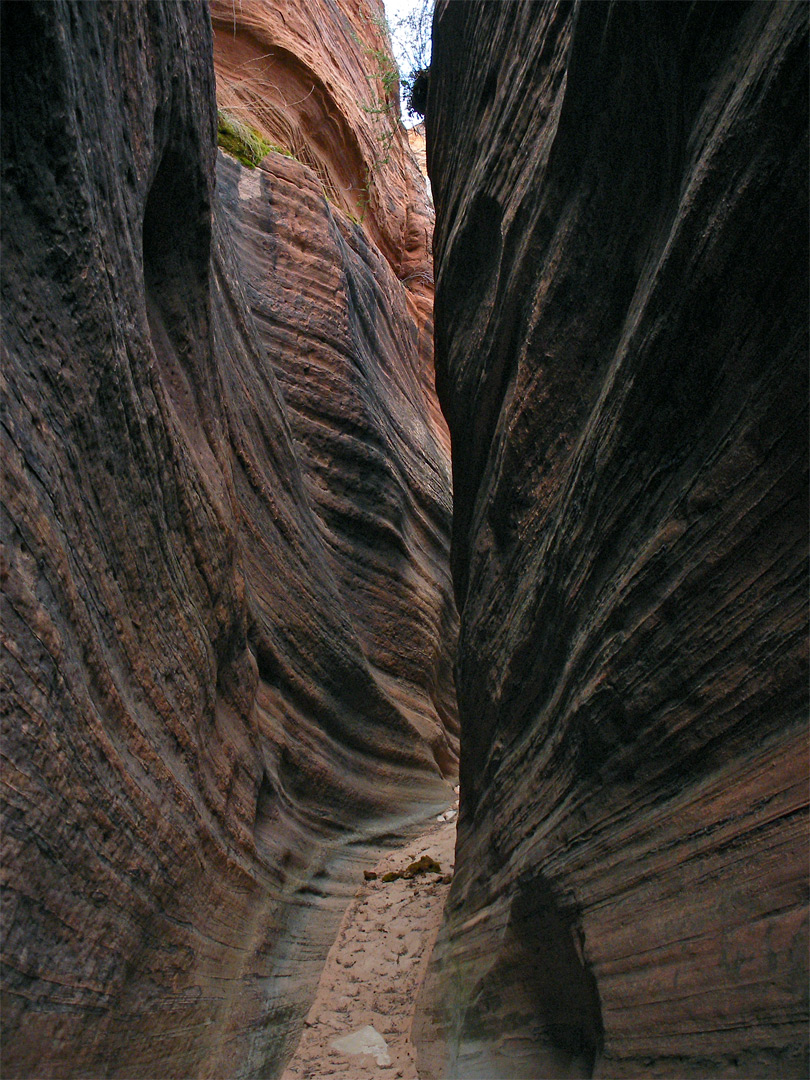 U-shaped canyon