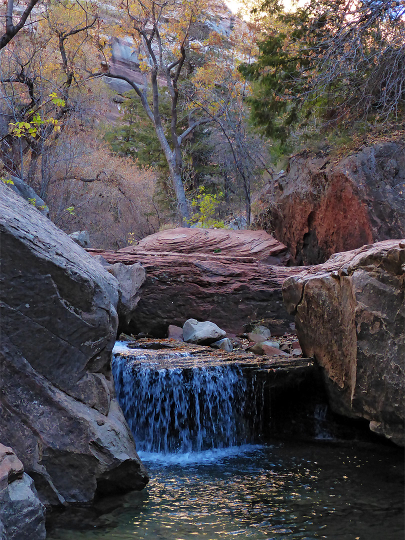 Cascade between boulders