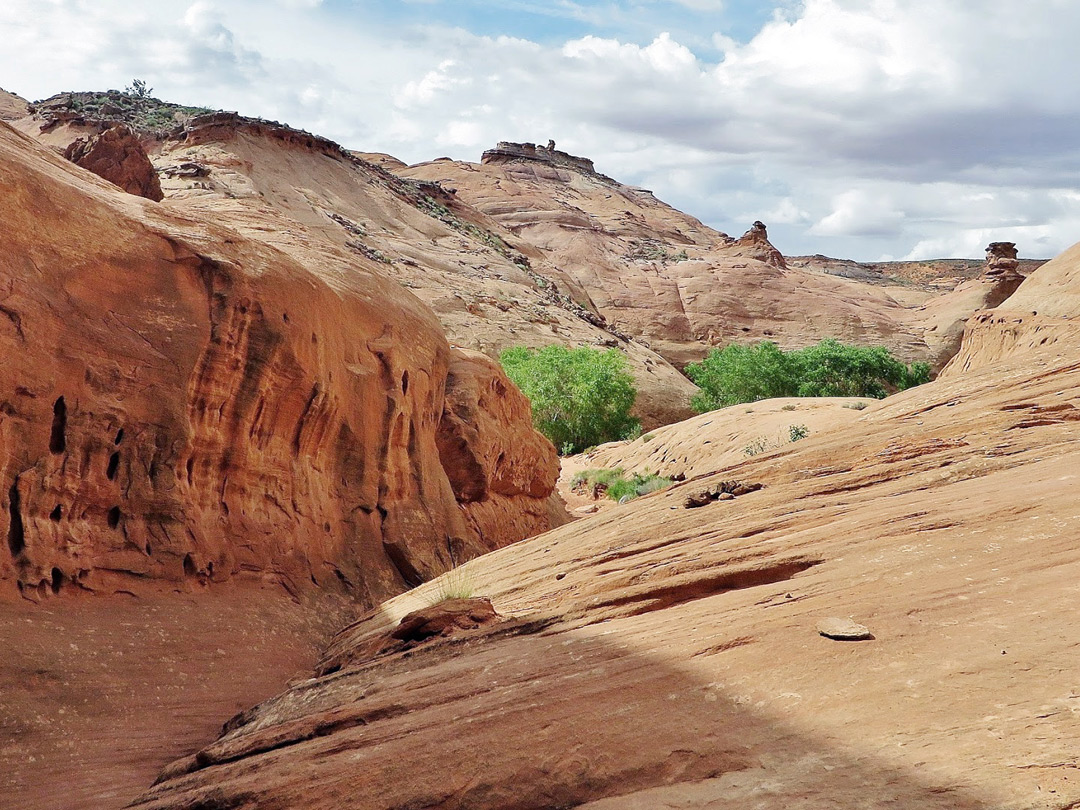 Shallow canyon