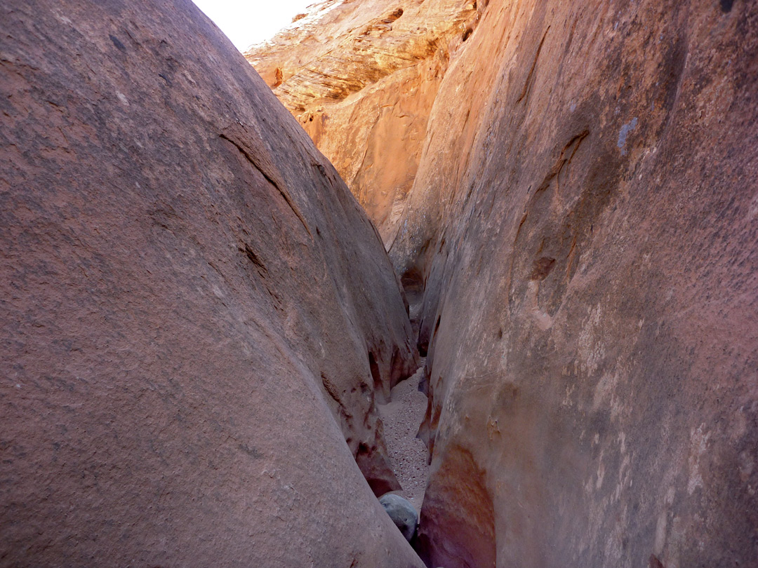 V-shaped canyon