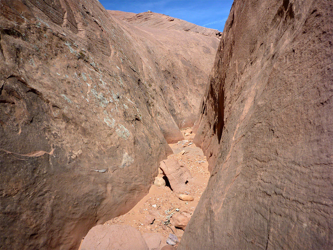 Shallow narrows