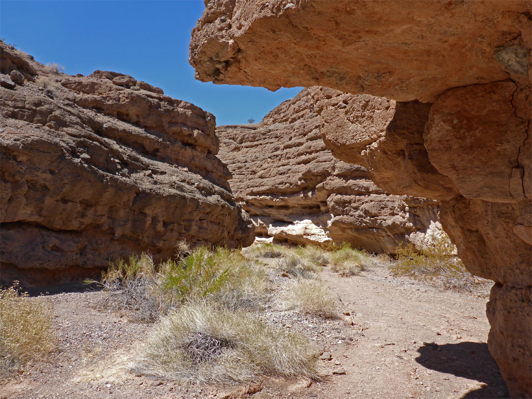 Overhanging rock