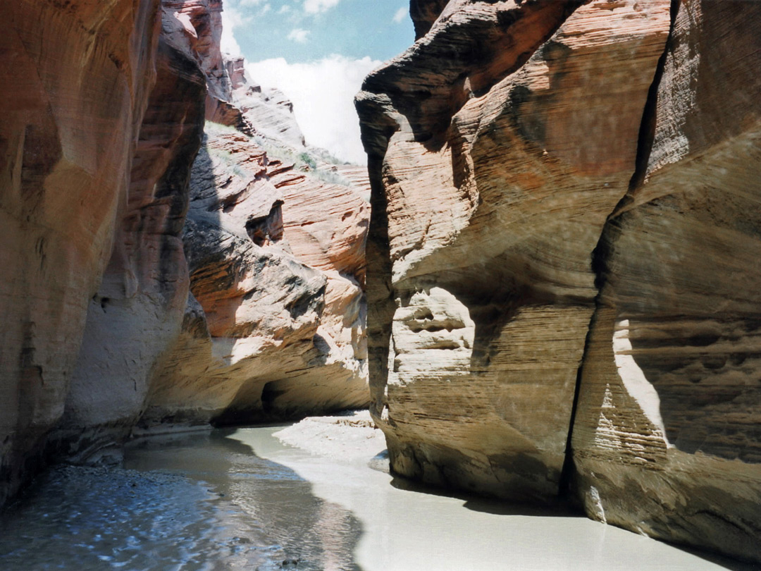 Bend in the canyon