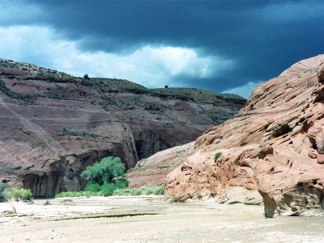 Approaching thunderstorm