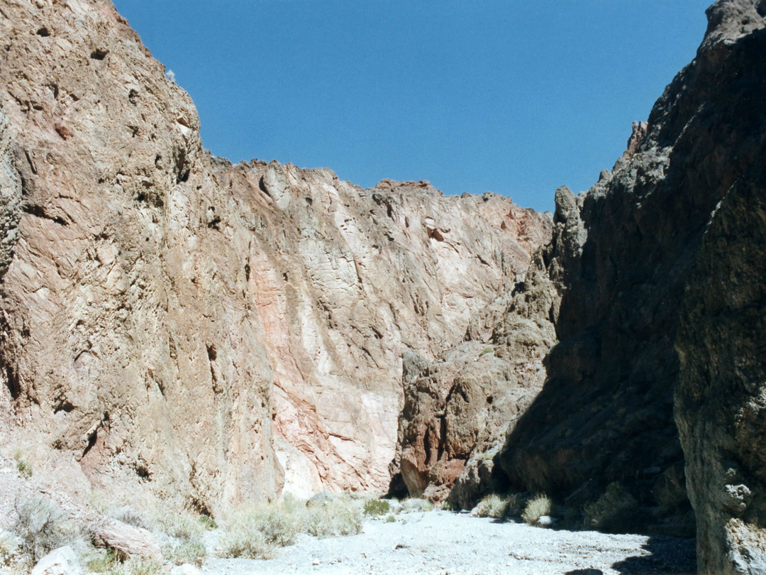 Entrance to the canyon