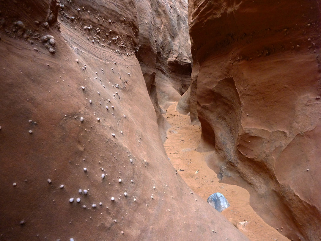 Knobbly rocks