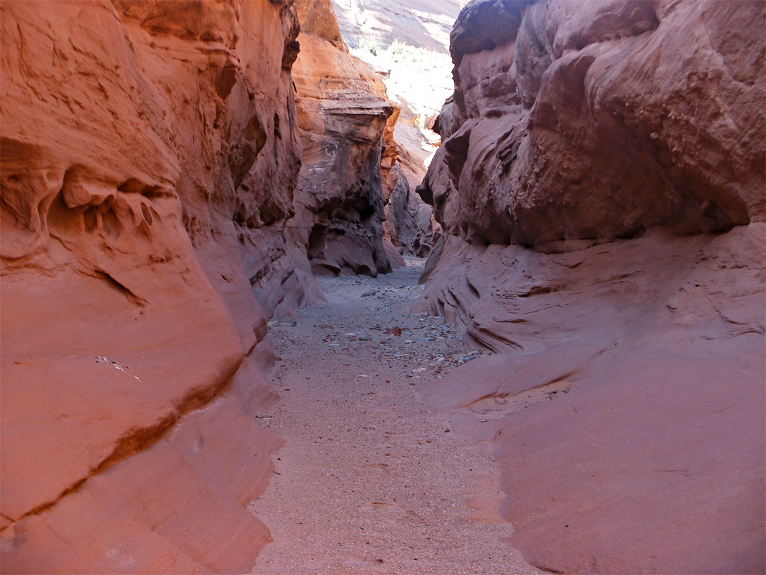 Shallow narrows