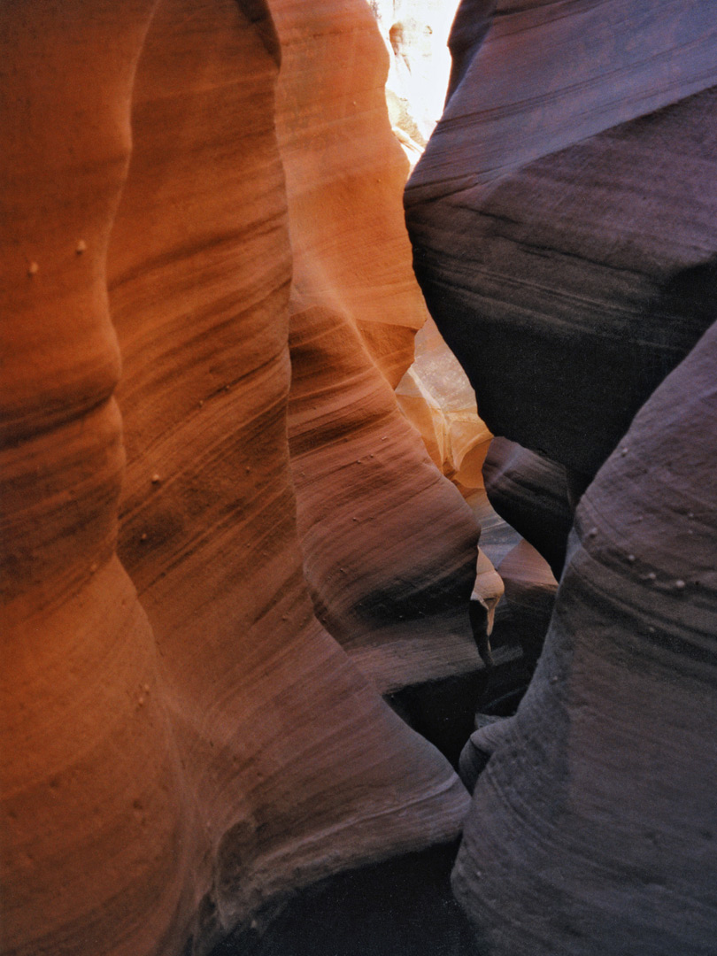 Wavy canyon walls