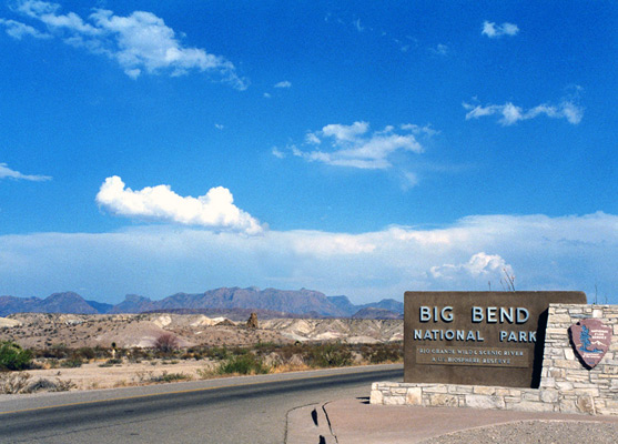 The western national park entrance on TX 118