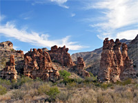 Fins and pinnacles