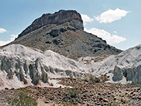 Rocks near Tuff Canyon