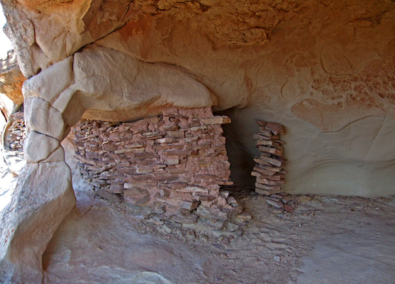 Anasazi granary