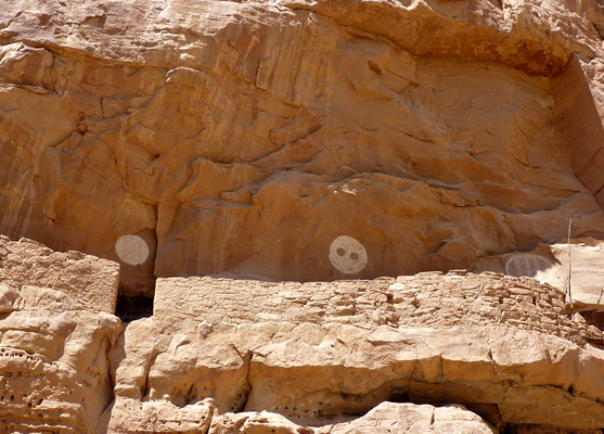 Pictographs at Jailhouse Ruins