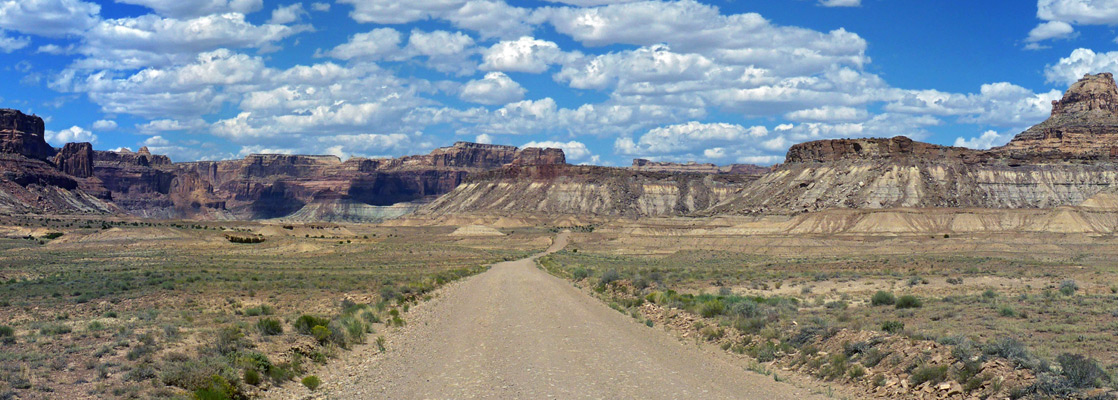 Buckhorn Draw Road, through the valley of Road Draw