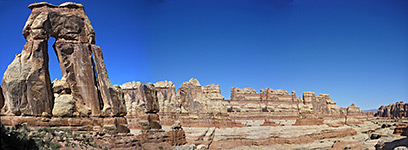 Pinnacles west of Druid Arch