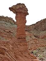 Pinnacle and caprock