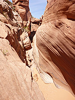 Shallow narrows