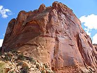 Cliffs along Grand Wash