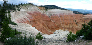 Cliffs above Jericho Canyon