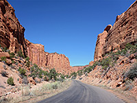 Cliffs near the top of Long Canyon