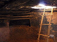 Replica ladder in Perfect Kiva