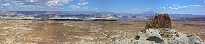 Sandy flats bordering Lake Powell