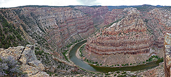 Bend in the canyon