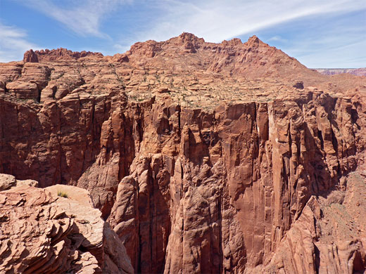 Cliff below the Echo Peaks