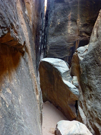 Boulder along the Joint Trail