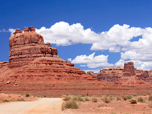 Road in Valley of the Gods