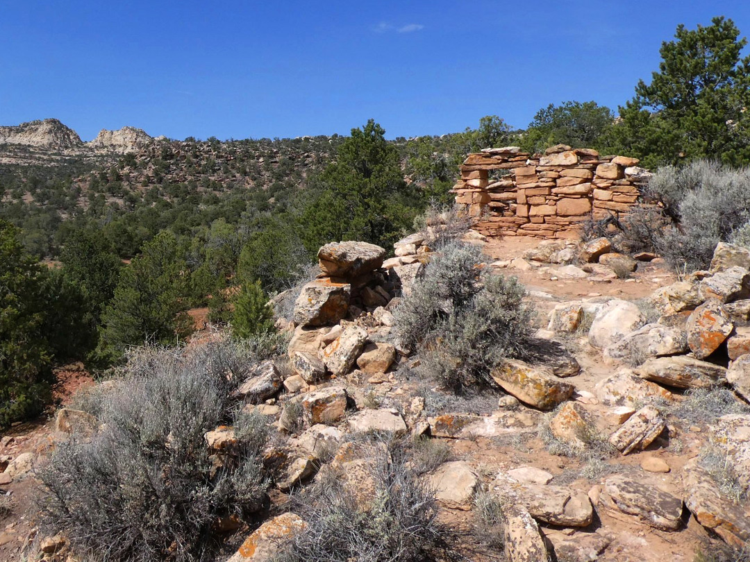 Ruin and boulders