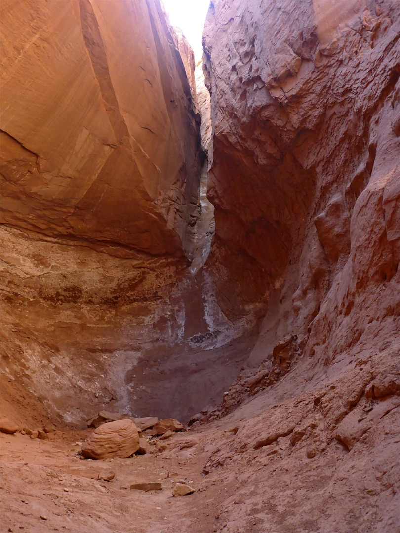 Slot canyon