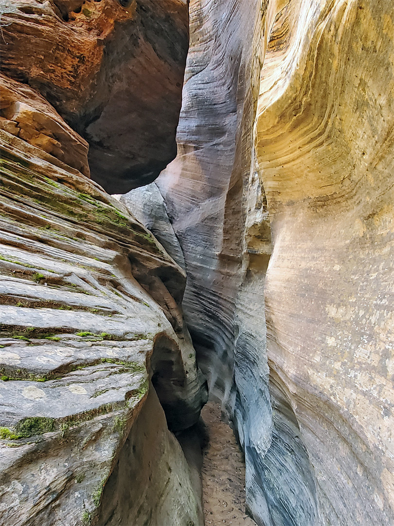Narrow passageway