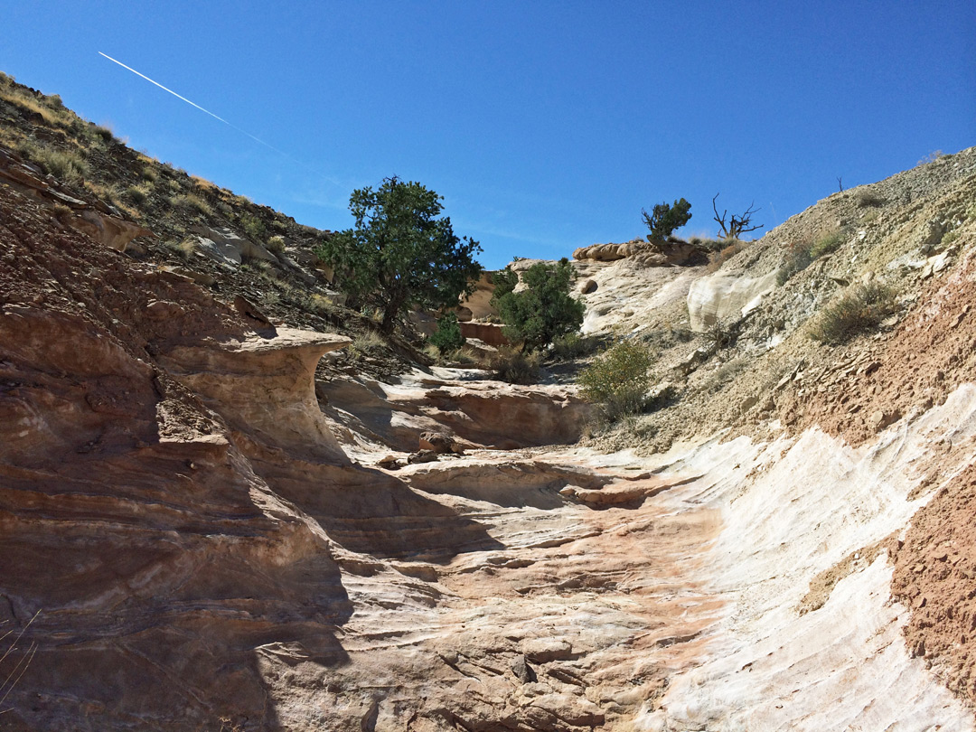 Trail to the plateau