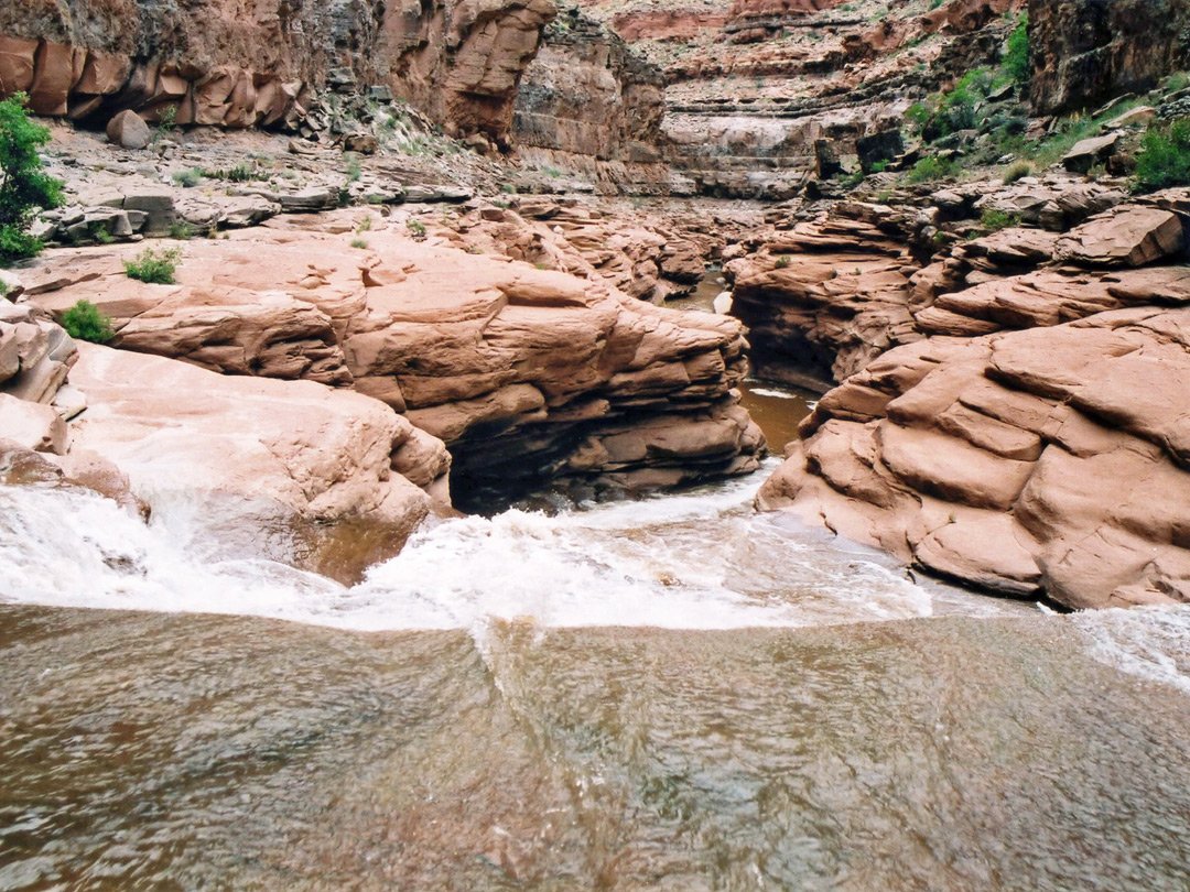 Cascade above a narrow channel