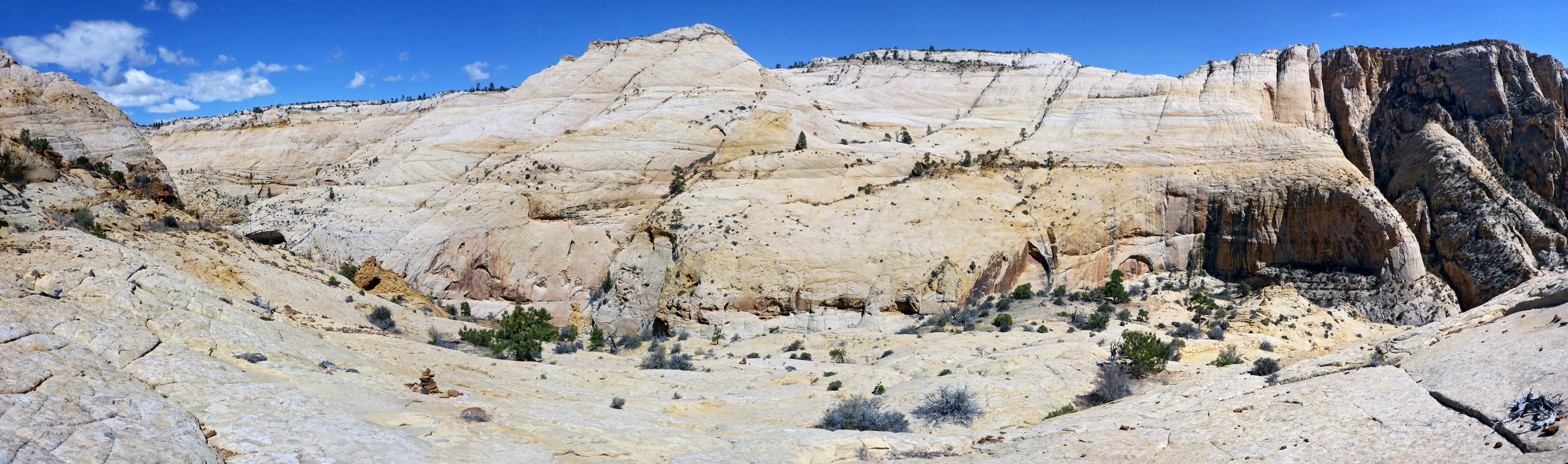 Slickrock west of Death Hollow