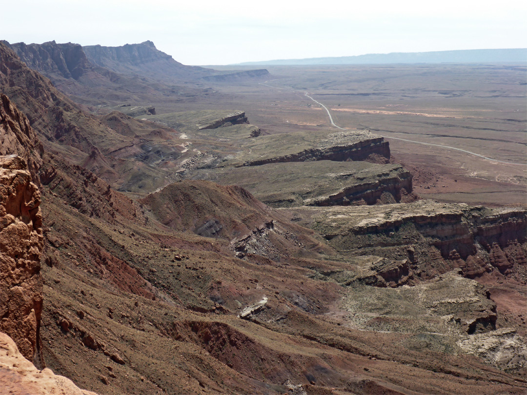 Echo Cliffs and US 89