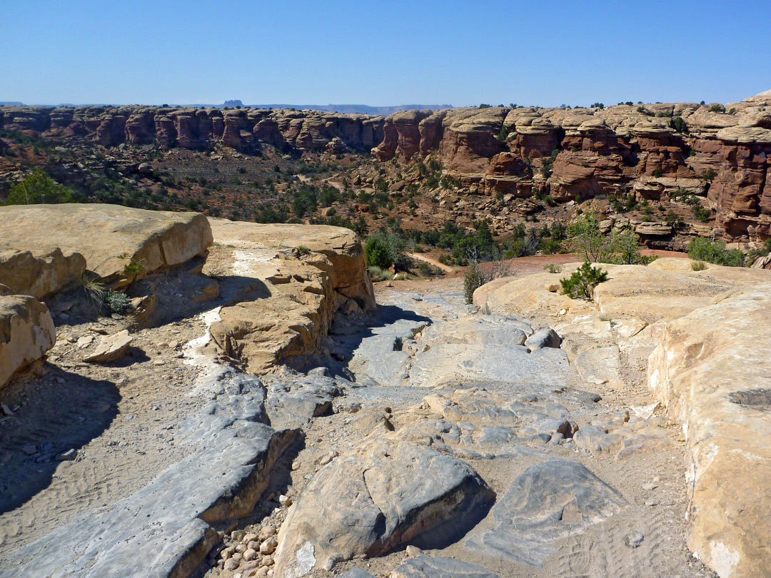 Rocks along Elephant Hill Trail